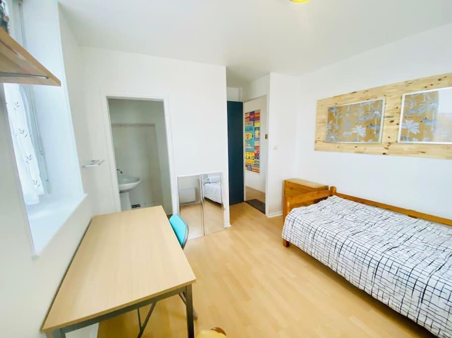 Appartement Renove Et Lumineux. Calais Exterior photo